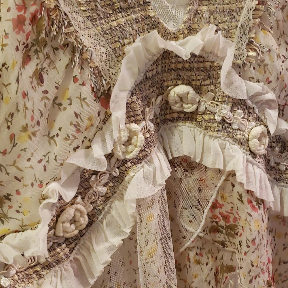 Ruffle Tank Top - Picture 3 of 6